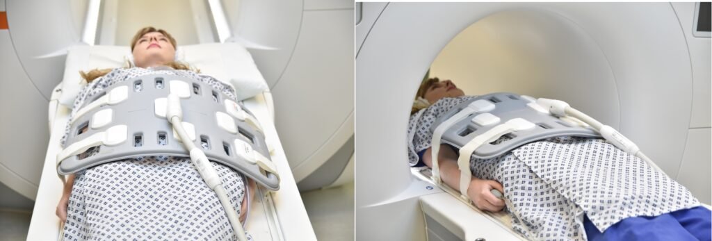 Magnetic resonance angiography (MRA) renal artery positioning photo